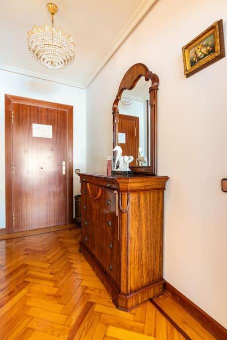 Terraza Playa Y Calle Peatonal Ess03377 Сан-Себастьян Экстерьер фото