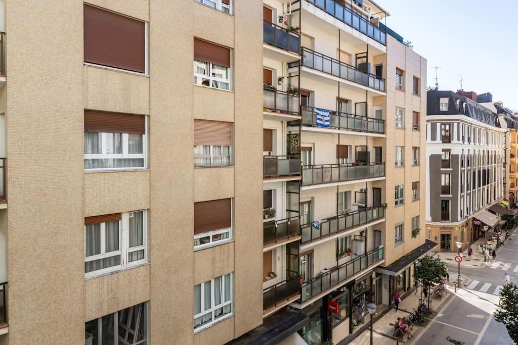 Terraza Playa Y Calle Peatonal Ess03377 Сан-Себастьян Экстерьер фото